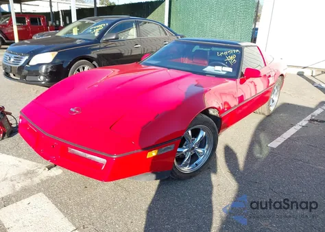 1984 Chevrolet Corvette из США, поврежденный, VIN 1G1AY0789E5150474